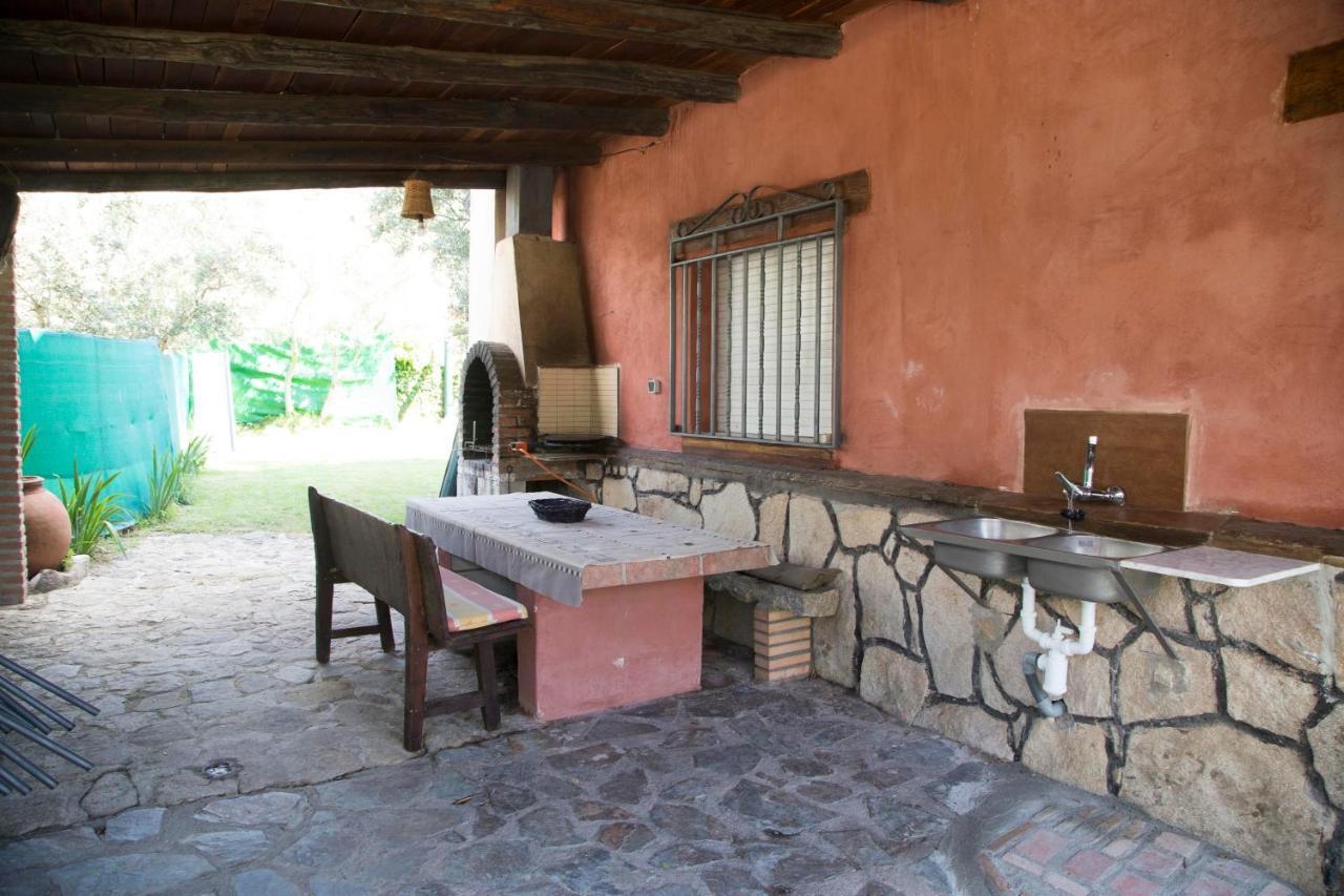 Villa La Charca De La Dehesa Casas del Monte Esterno foto